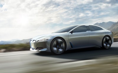 Με αυτονομία 700 km οι ηλεκτρικές BMW!