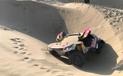 Βουτιά από αμμόλοφο ο Loeb, εκτός του Ράλι Ντακάρ! (vid)
