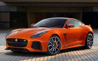 Τώρα μπορείς να ενοικιάσεις τη Jaguar F-Type SVR... με πόσο;