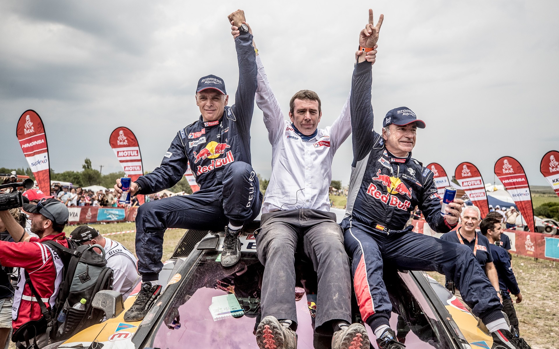Ράλι Ντακάρ: Θρίαμβος για Sainz και Peugeot (vid)