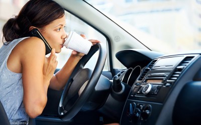 Πόση ώρα της διαδρομής δεν κοιτάμε το δρόμο;