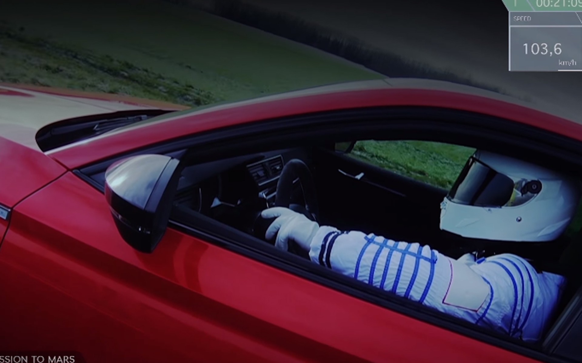 Η Skoda «τρολάρει» την Tesla (VIDEO)