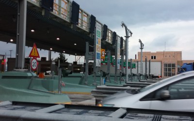 Ποιοι όμιλοι διεκδικούν το ηλεκτρονικό σύστημα για τα διόδια