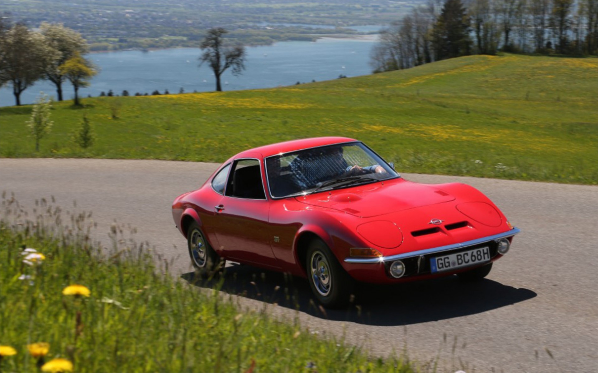 50 χρόνια γιορτάζει το Opel GT!