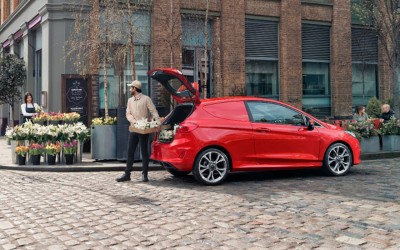 Το νέο Ford Fiesta και σε έκδοση van (vid)