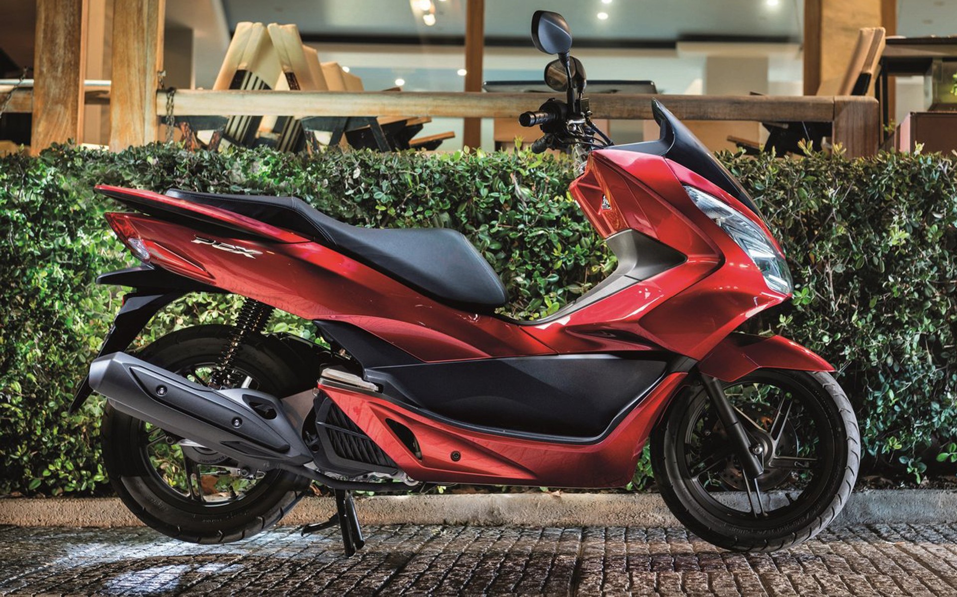 Ειδική τιμή για το Honda PCX125