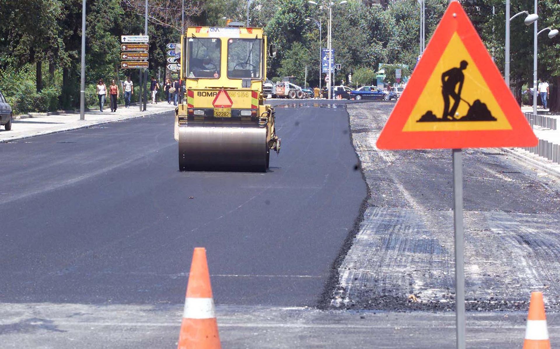 Ασφαλτόστρωση στους δρόμους της Β. Αθήνας