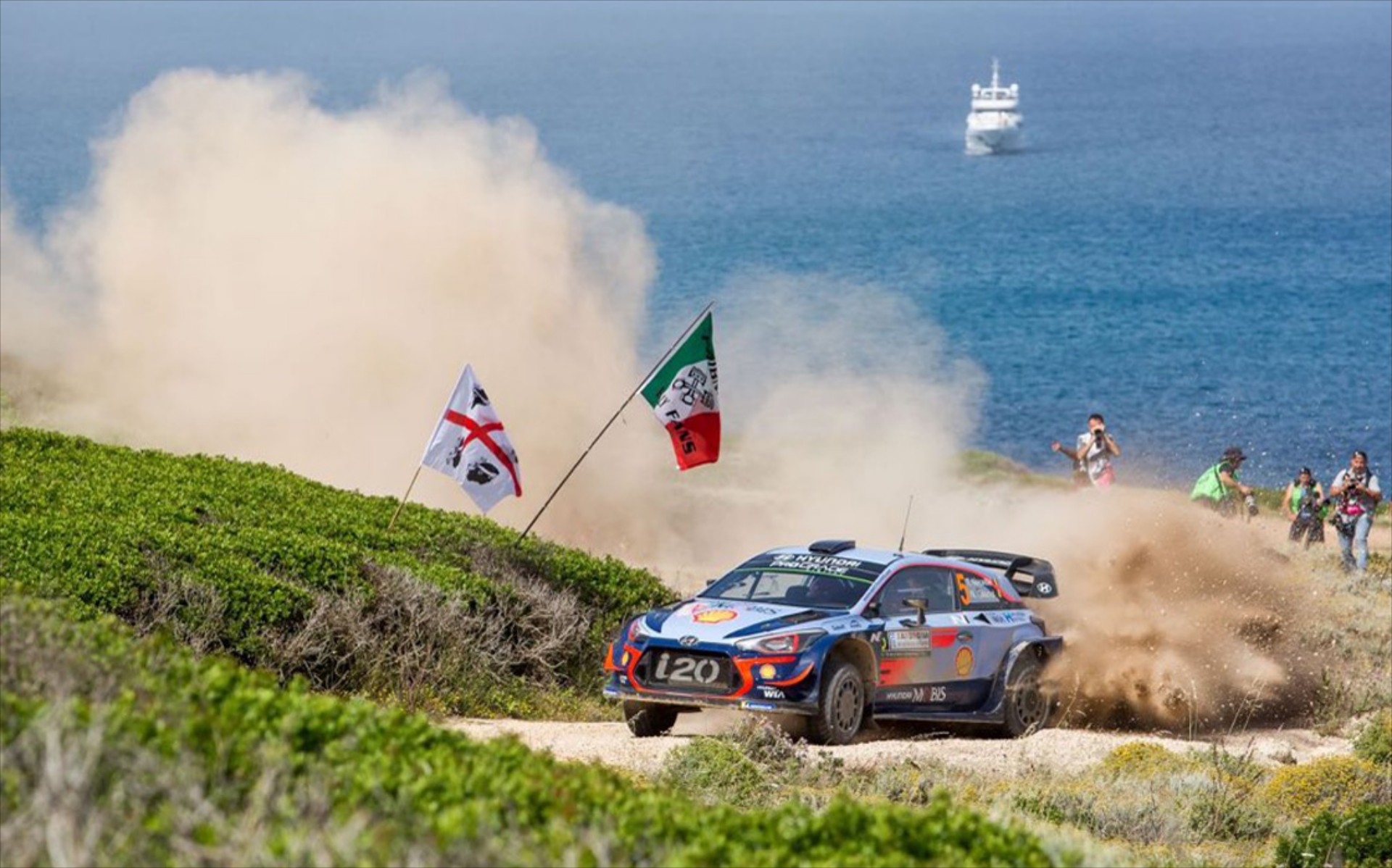 Νικητής ο Neuville στο θρίλερ της Σαρδηνίας!