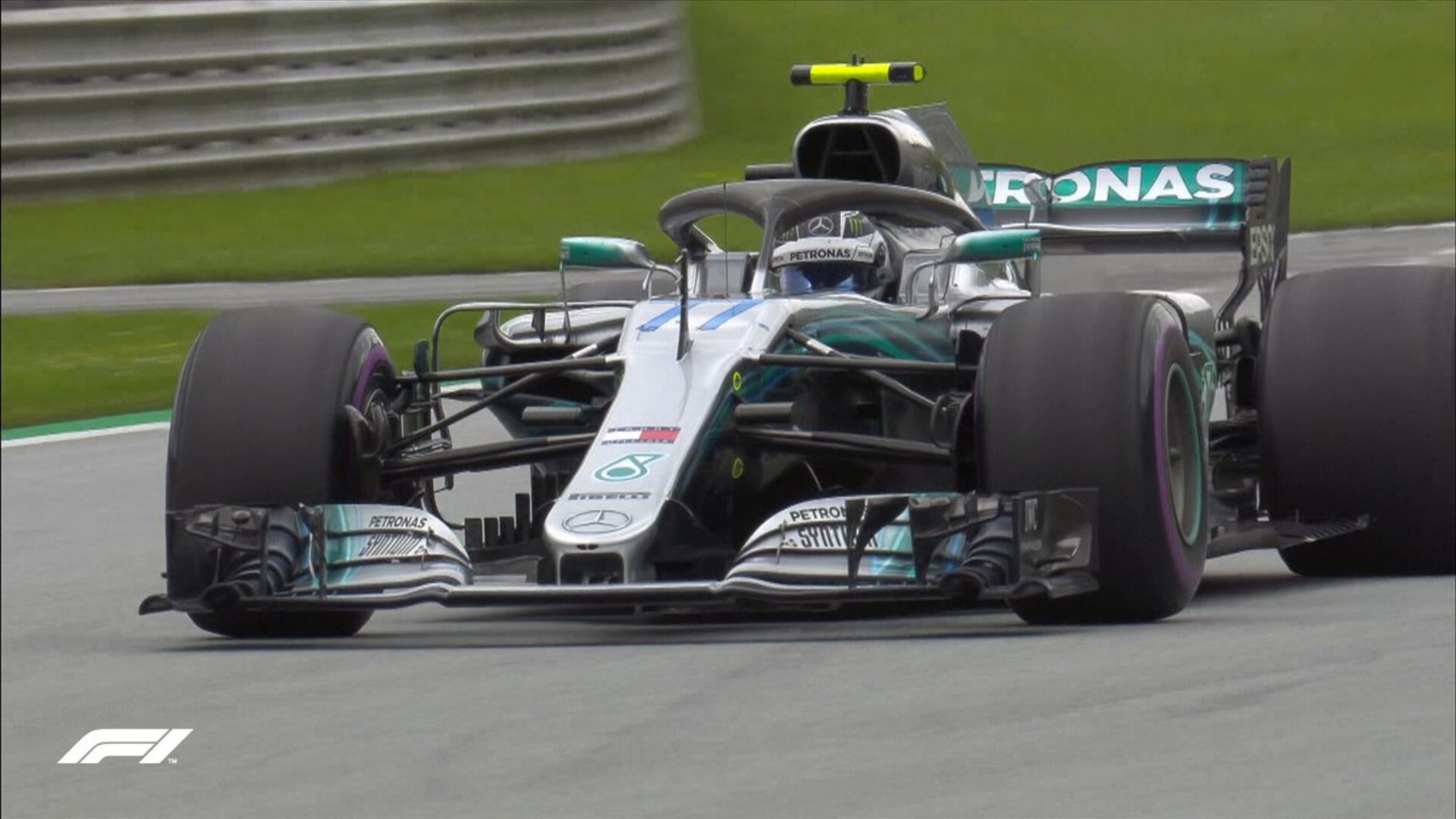 F1: Οι Mercedes μπροστά στα προκριματικά της Αυστρίας