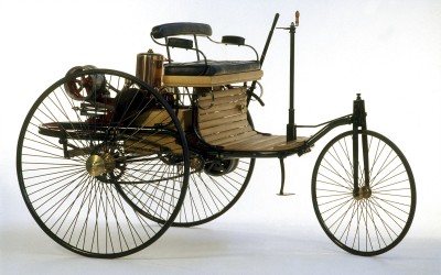 H Mercedes-Benz πουλάει το 