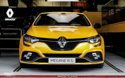 Νέο Renault Megane RS Trophy με 300 ίππους