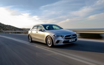 Νέα Mercedes-Benz A-Class. Επικοινωνεί. Μαζί σου.