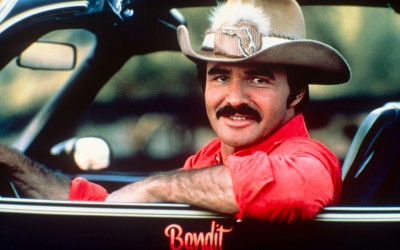 Burt Reynolds: Έζησε και οδήγησε στα άκρα (vid)