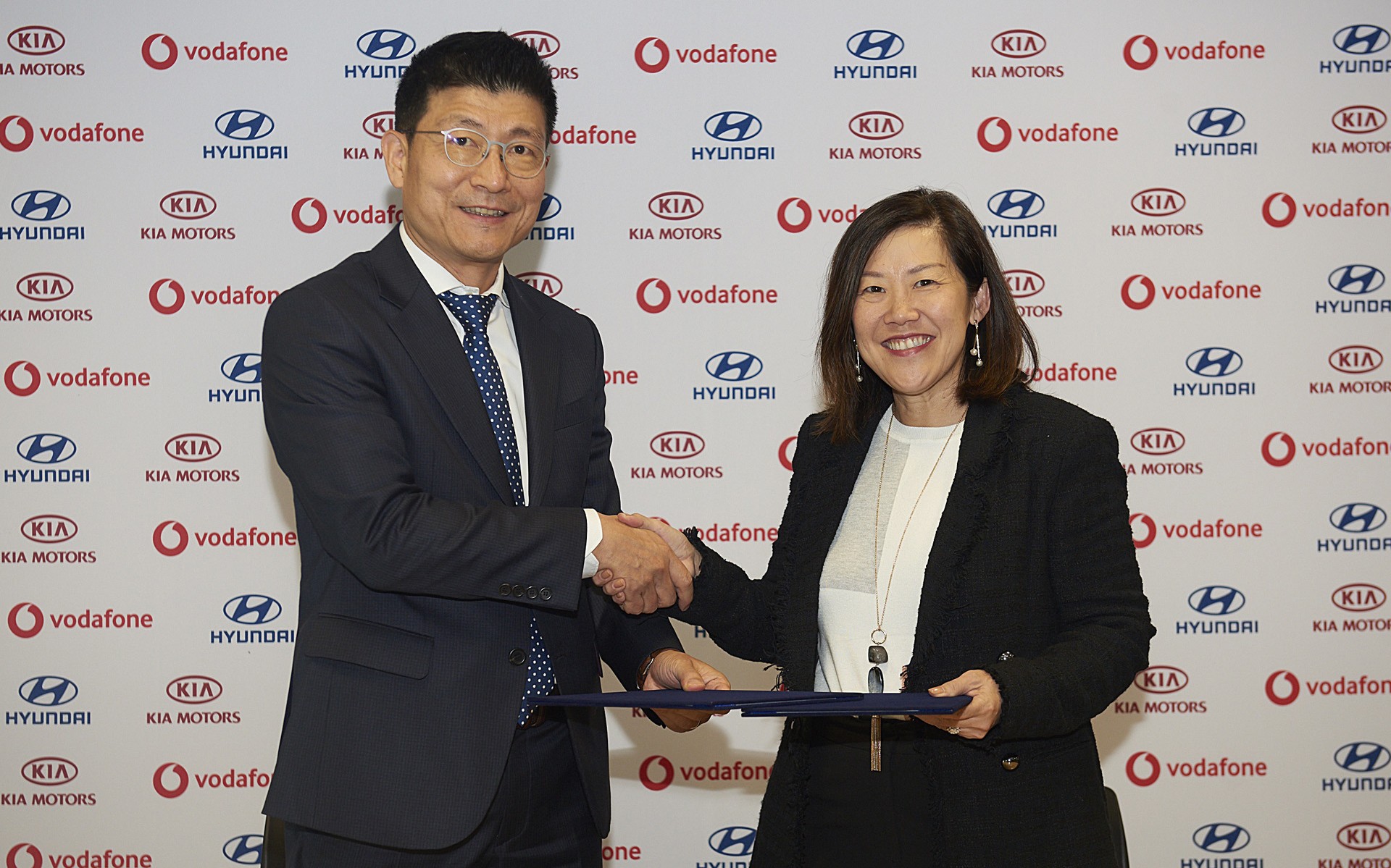 Συνεργασία Hyundai Kia με Vodafone για τα συστήματα πολυμέσων