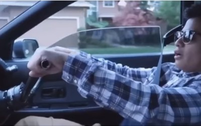 Τιμόνι ποδηλάτου σε… αυτοκίνητο! (video)