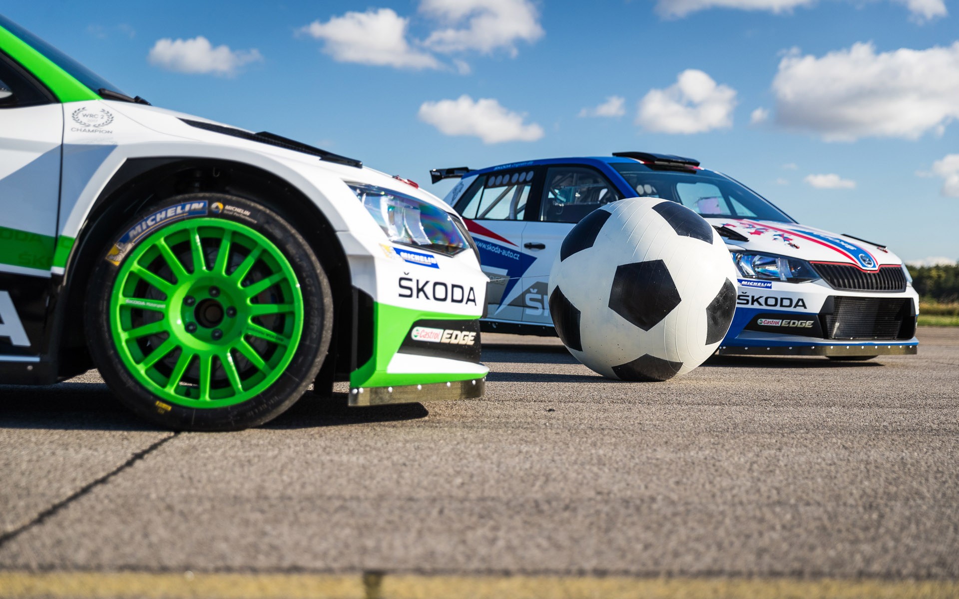 Τα αγωνιστικά Fabia σκοράρουν… στην κυριολεξία! (vid)