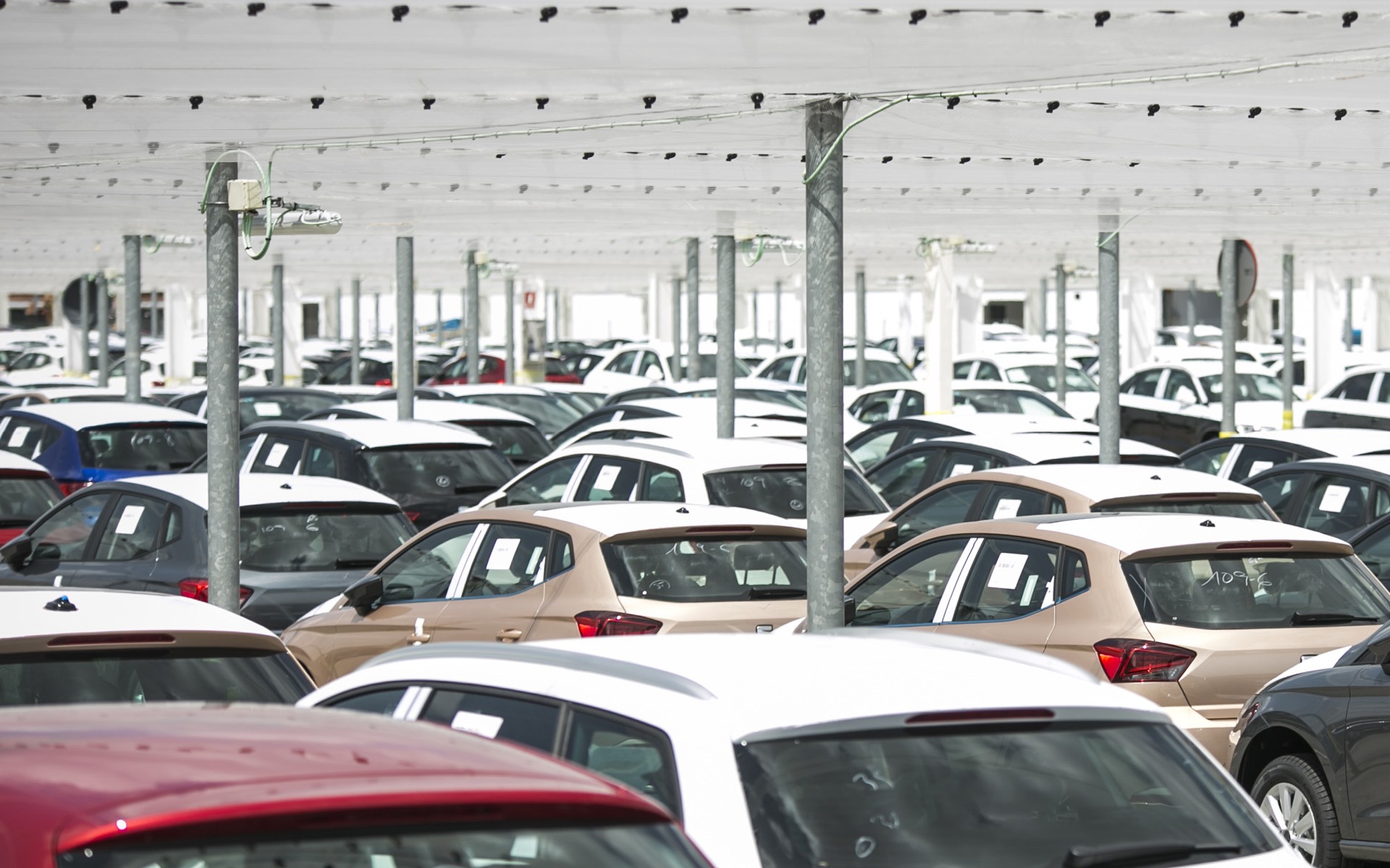 Μικρή άνοδος στις πωλήσεις νέων αυτοκινήτων τον Ιανουάριο