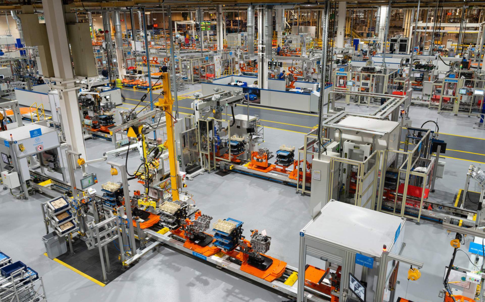 Ισχυρό μήνυμα της Ford προς Theresa May: «Ετοιμαζόμαστε να αποχωρήσουμε»