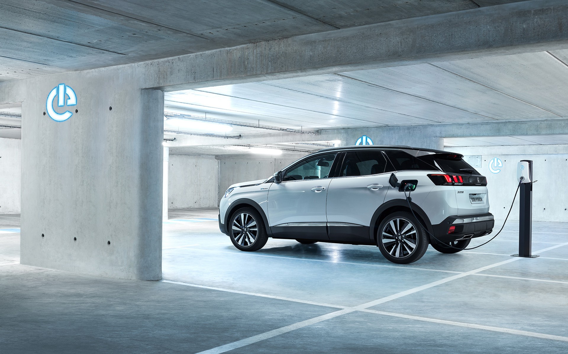 Τα ηλεκτρικά Peugeot προ των πυλών