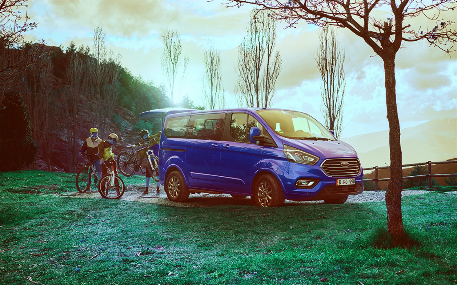 Το αναβαθμισμένο Ford Tourneo Custom με τον 2.0L EcoBlue diesel