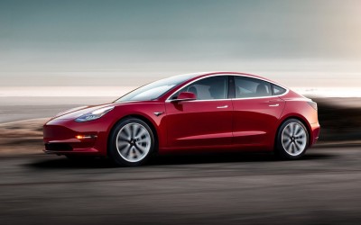 Πρώτο ηλεκτρικό στην Ευρώπη το Tesla Model 3!