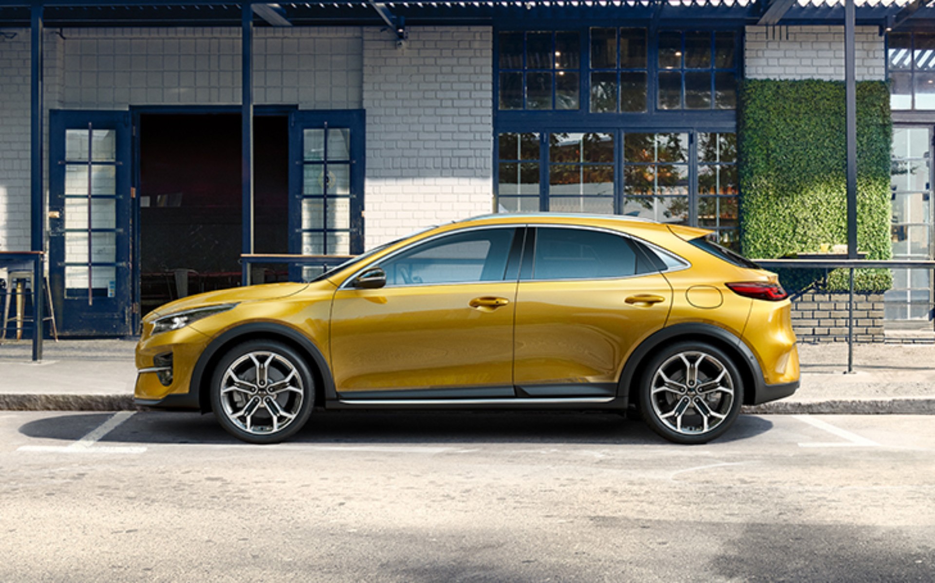 H πρώτη επίσημη φωτογραφία του νέου Kia XCeed 
