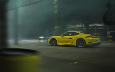 Νέα Porsche 718 Cayman σε έκδοση GT4 (vid)