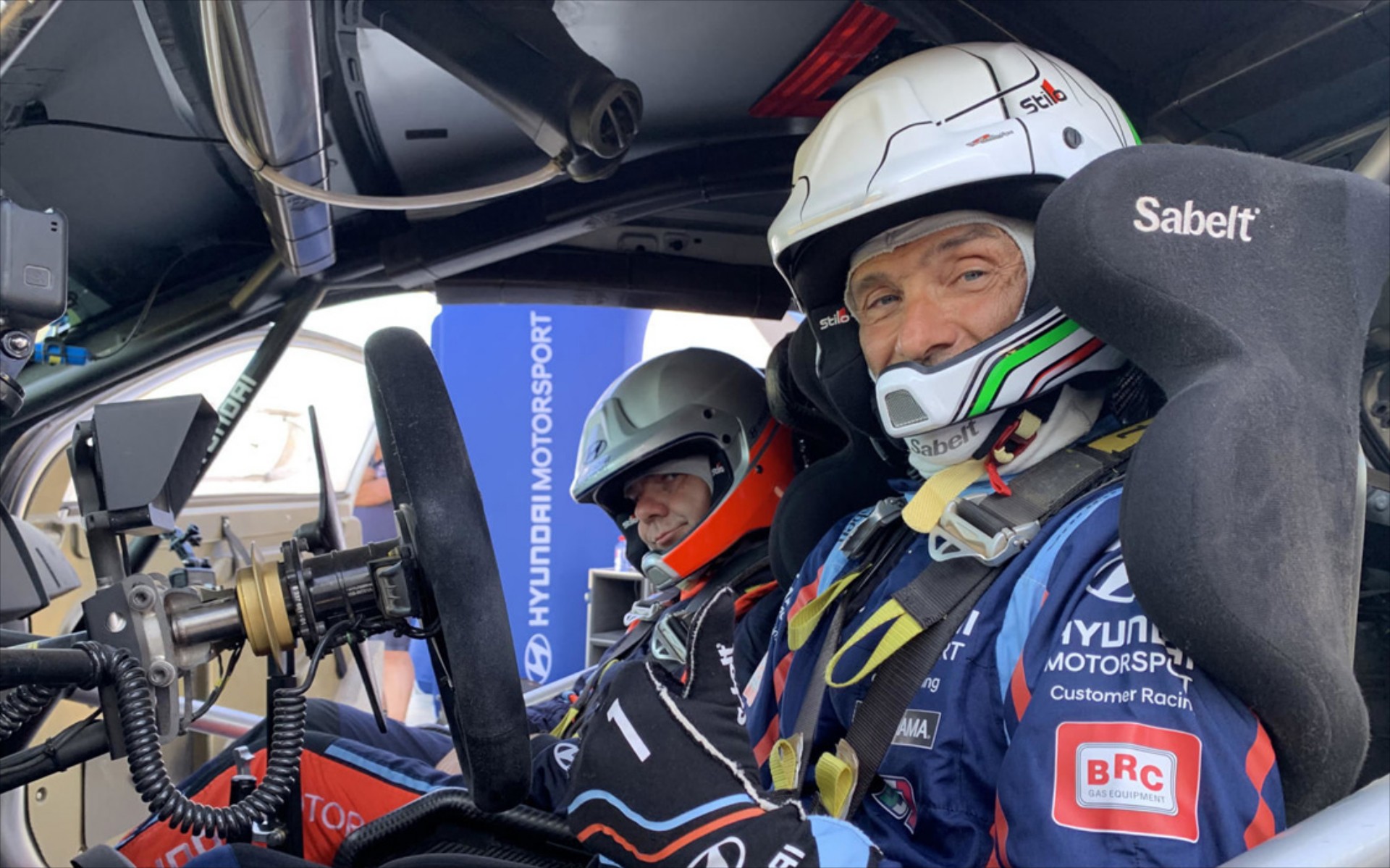 Ο 57χρονος Tarquini στο τιμόνι του Hyundai i20 WRC (vid)