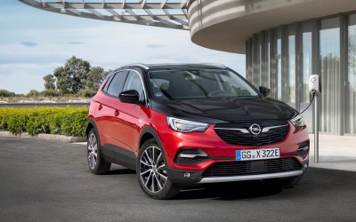 Πόσο κοστίζει το plug-in Opel Grandland X;