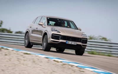 H ισχυρότερη Cayenne πέτυχε ένα ασυνήθιστο ρεκόρ (video)