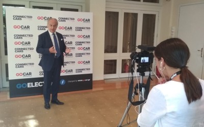 «Στην Ελλάδα χρειάζεστε φορολογικά κίνητρα για αγορά ηλεκτρικών οχημάτων»