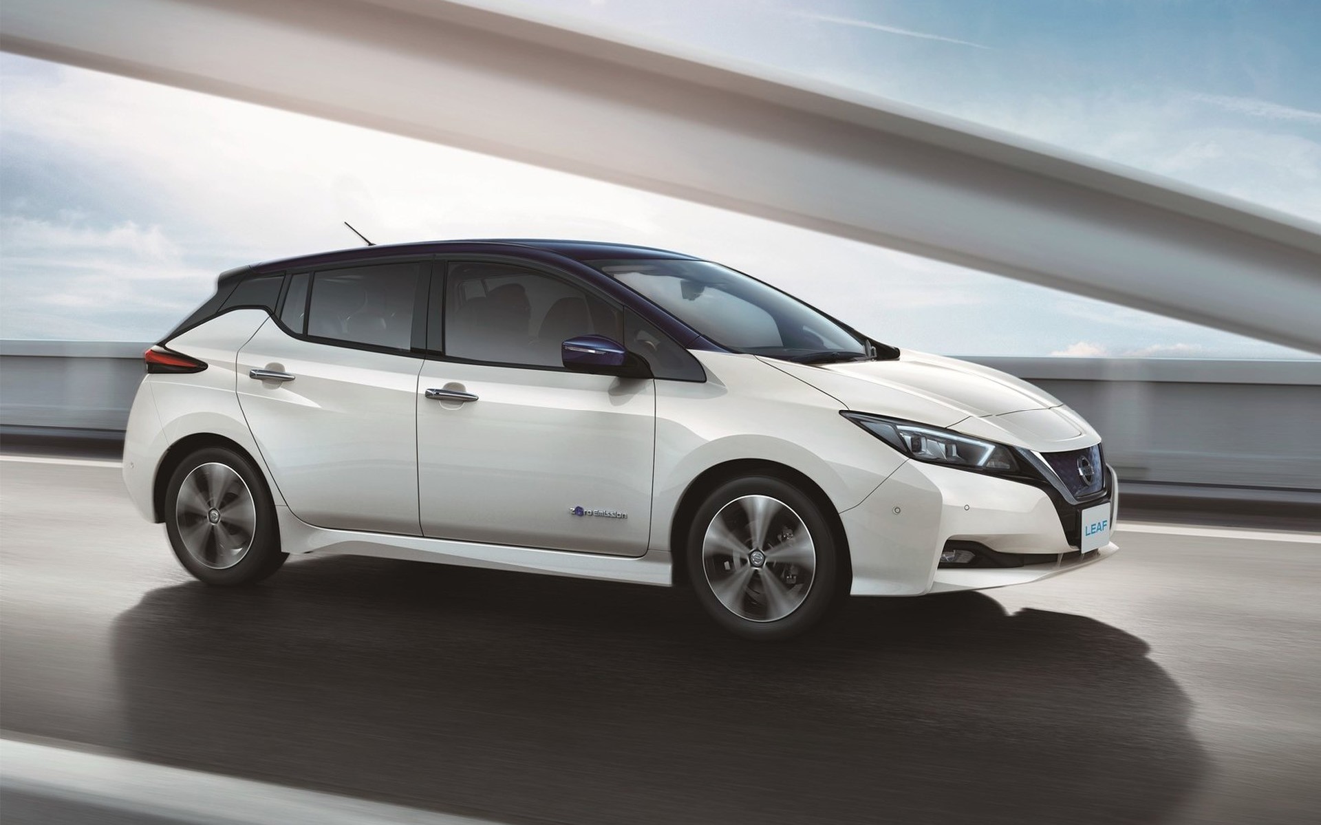 Nissan Charge: Σε βάζει στην πρίζα