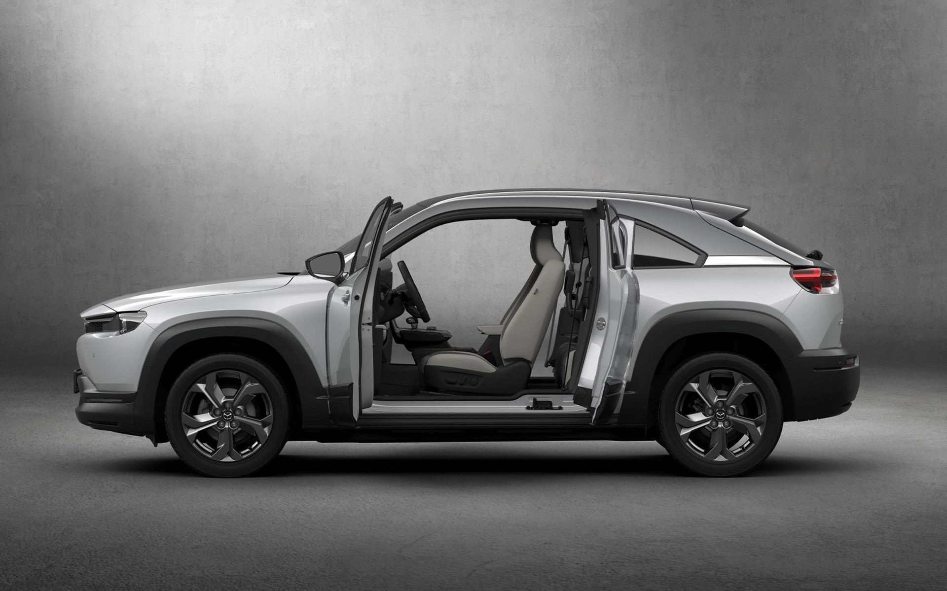 Σας αρέσει το ηλεκτρικό SUV της Mazda; (vid)