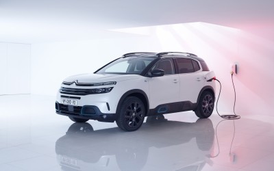 Το Citroen C5 Aircross Hybrid κάνει την αρχή (vid)