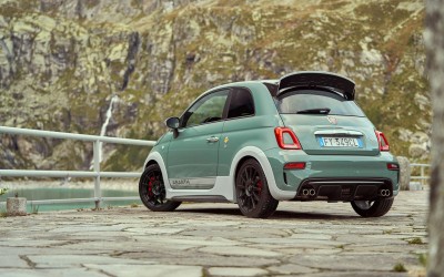 Το συλλεκτικό Abarth 695 στην ελληνική αγορά (τιμές)