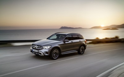 Σαρώνει η Mercedes-Benz στην Ελλάδα και στον κόσμο