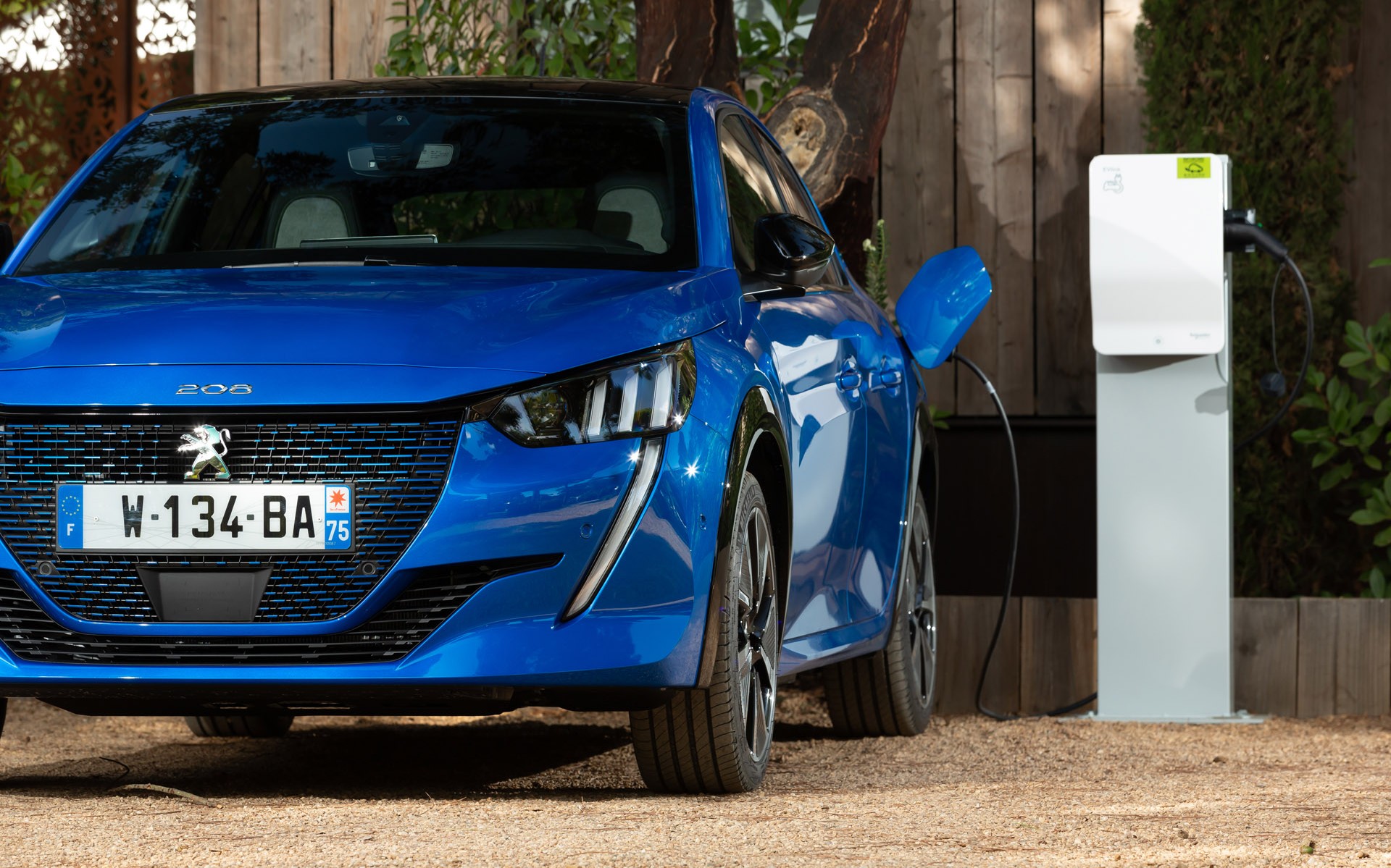 Peugeot και Opel δεν θα είναι στη Γενεύη