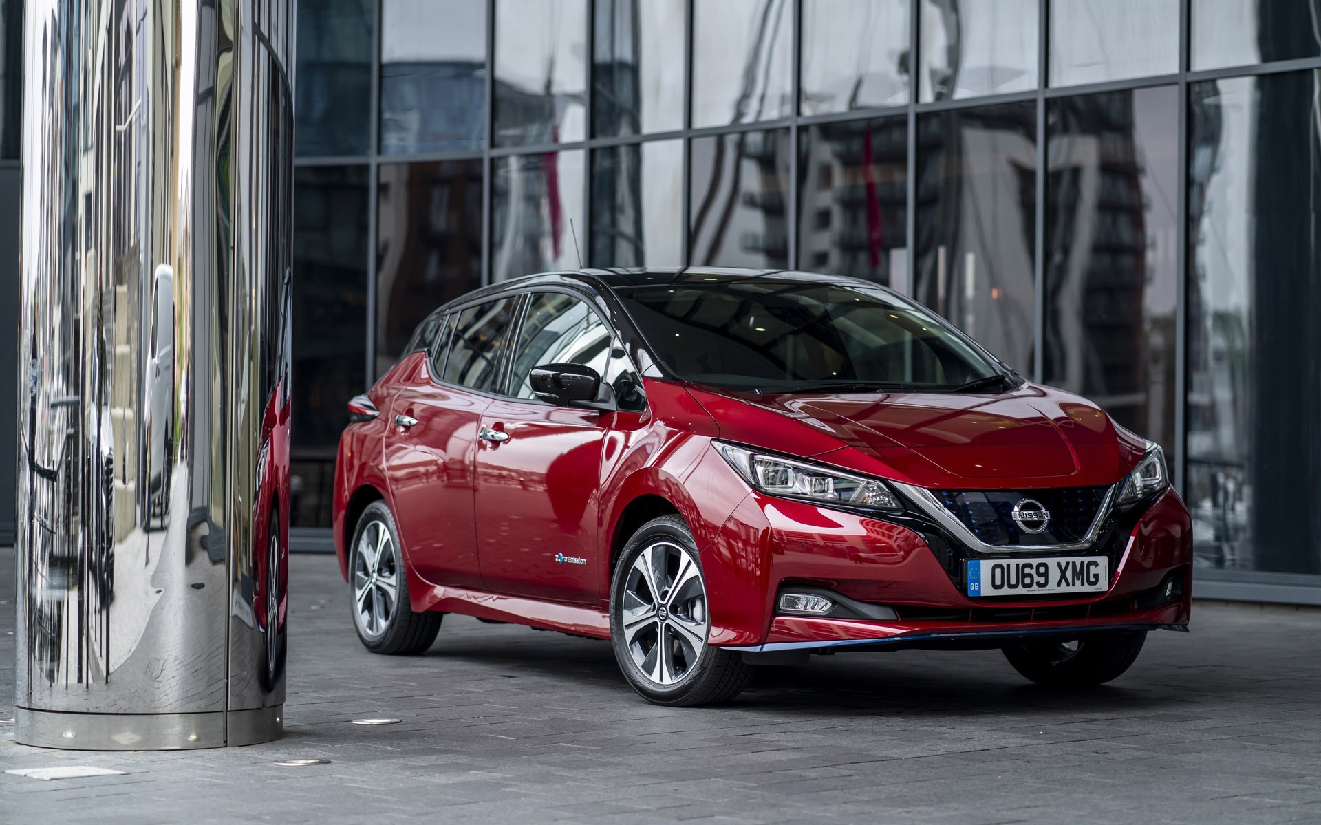 Με ηλεκτρικά Nissan Leaf οι οδηγοί Uber στο Λονδίνο