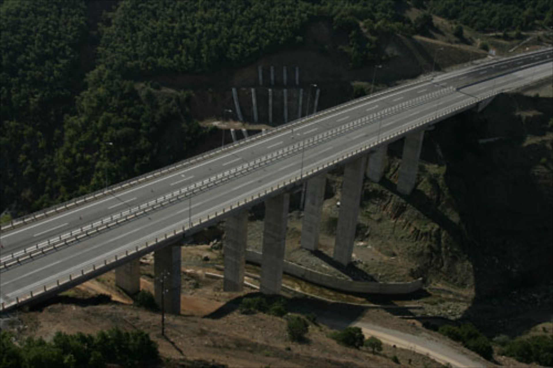 Διόδια και βενζινάδικο για την Εγνατία οδό