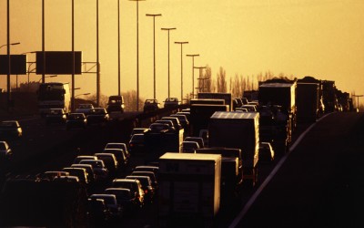 Πόσα κιλά πλαστικό πρέπει να ανακυκλώσεις για να αντισταθμίσεις το CO2 που εκπέμπεις; 