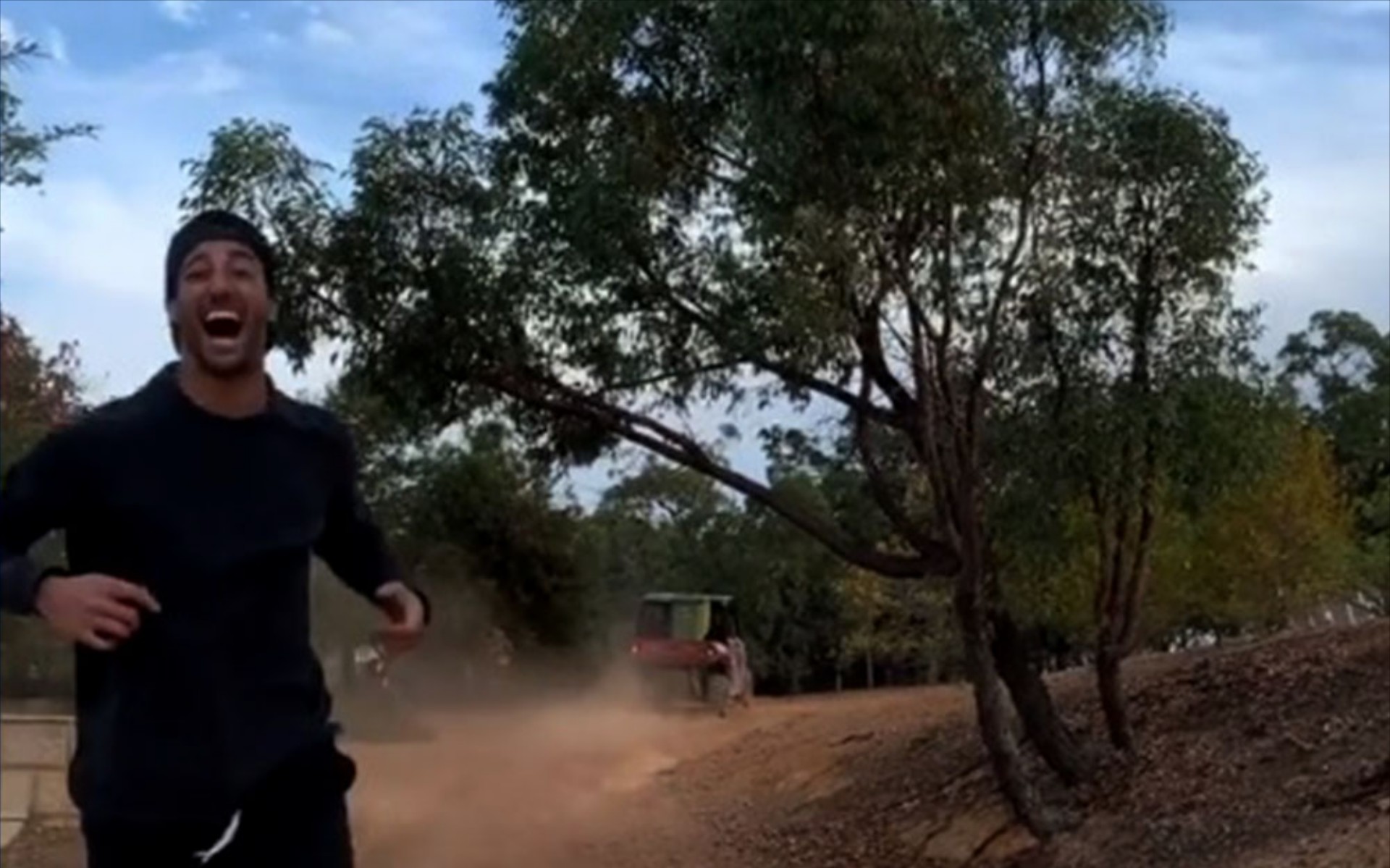 Ο Daniel Ricciardo το γύρισε στο 