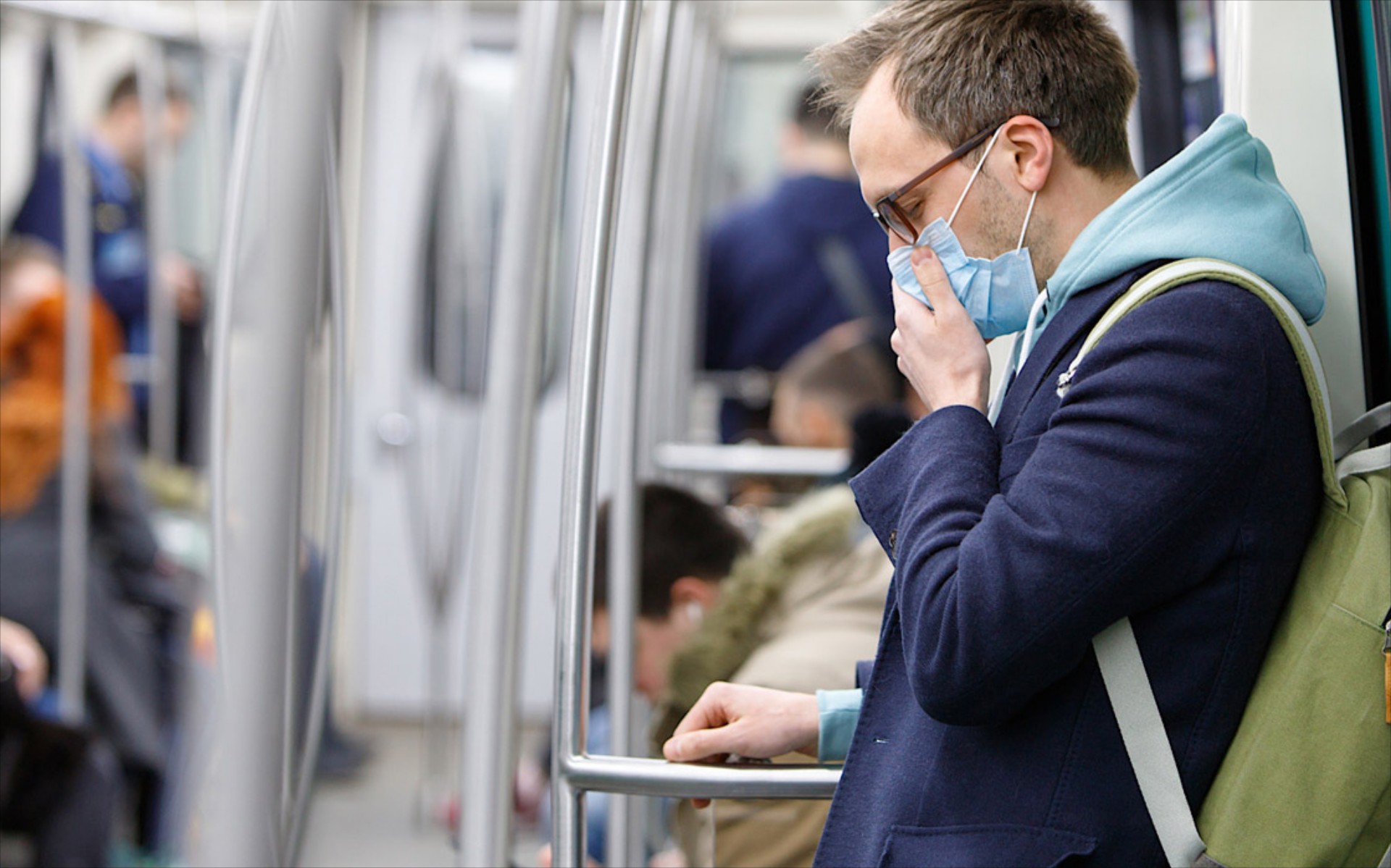 Υποχρεωτική χρήση μάσκας σε μέσα μαζικής μεταφοράς και ταξί