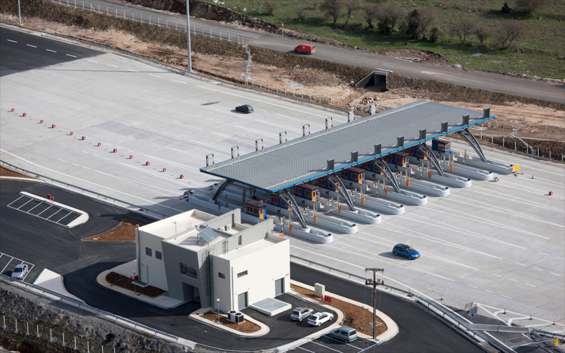 Το φθινόπωρο ο κοινός πομποδέκτης για όλα τα διόδια