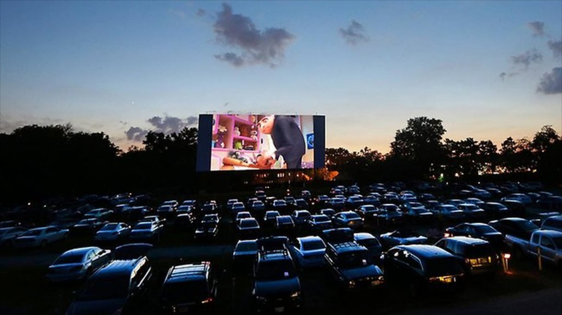 Αναβίωση του κινηματογράφου drive-in στην Αθήνα!