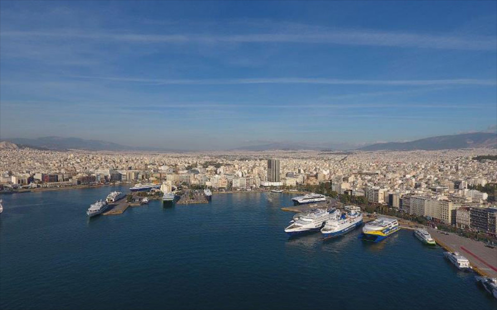 Ταξίδι με πλοίο: Γιατί ενδέχεται να μην δούμε χαμηλότερες τιμές παρά την μείωση του ΦΠΑ;