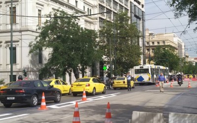 Ουρές στην Πανεπιστημίου: Εναλλακτικές διαδρομές προτείνει ο Δήμος Αθηναίων