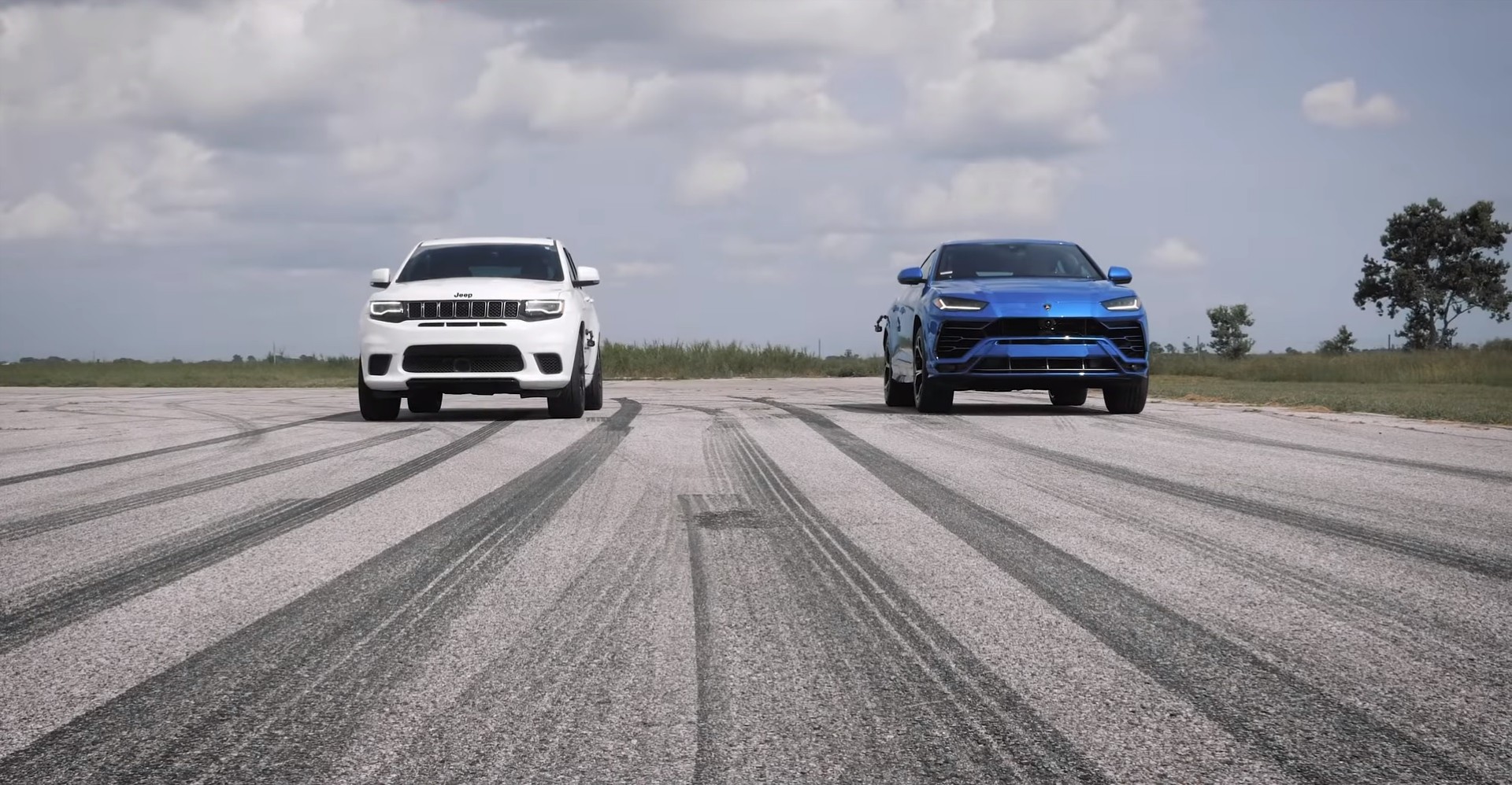Drag Race: Jeep Trackhawk vs Lamborghini Urus: Που πάει ο τίτλος του ταχύτερου SUV [Video]
