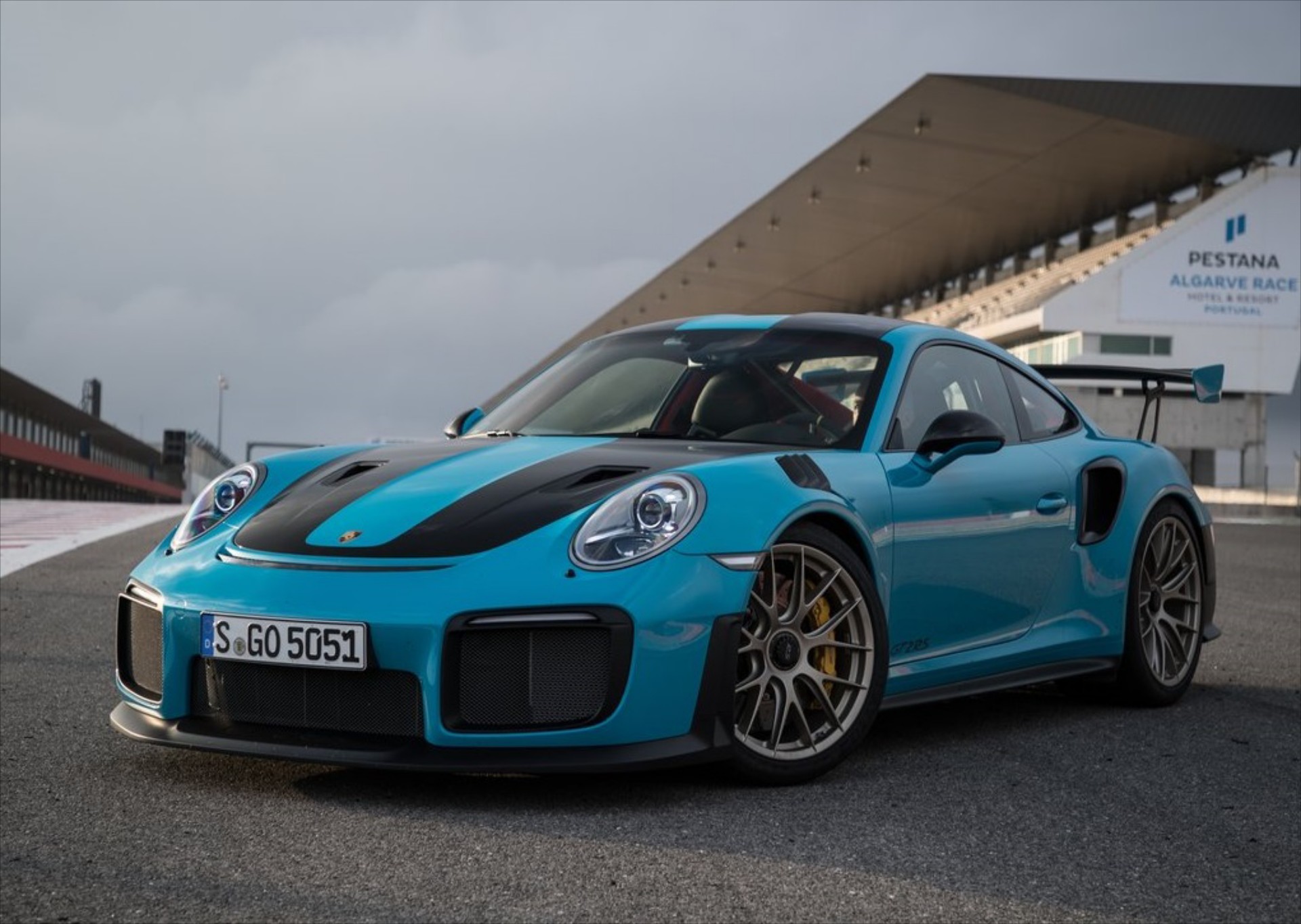 Πιστόνια από 3D εκτυπωτή και 30 ίπποι παραπάνω για την Porsche 911 GT2 RS