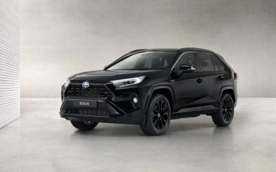 Αυτό είναι το Toyota RAV4 Hybrid Black Edition