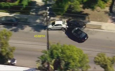 Αστυνομική καταδίωξη πολυτελούς αυτοκινήτου κατέληξε σε σφοδρή σύγκρουση (video)